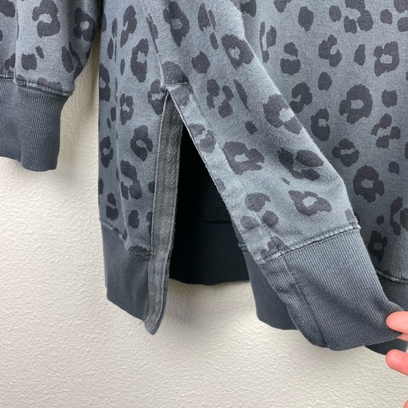 Old Navy Women's Large Oversized Vintage Leopard-Print Tunic Sweatshirt Black - Picture 8 of 16